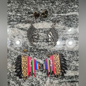 * 4/$20
Colorful Tribal Pattern Earrings